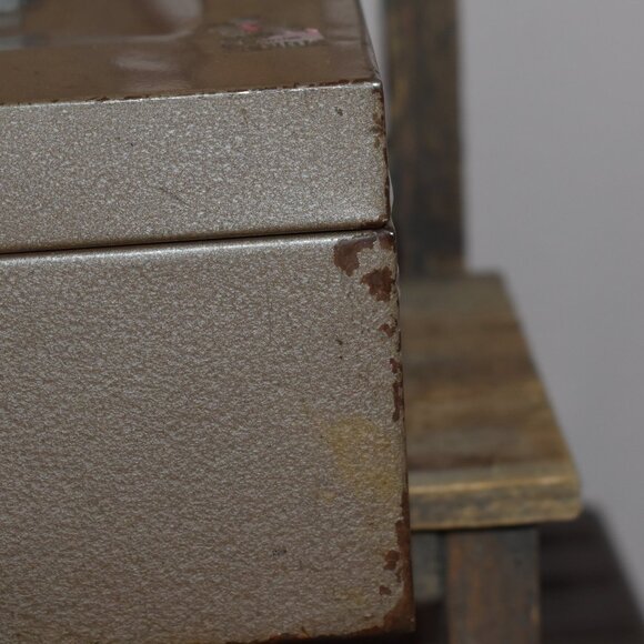 Vintage Antique Tan Metal Cash Box Porta File Case Storage Farmhouse Decor - Picture 6 of 14